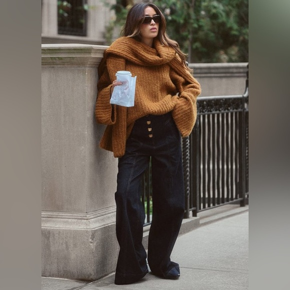 **SOLD** NA-KD Gold Button Detail Denim - Picture 8 of 8